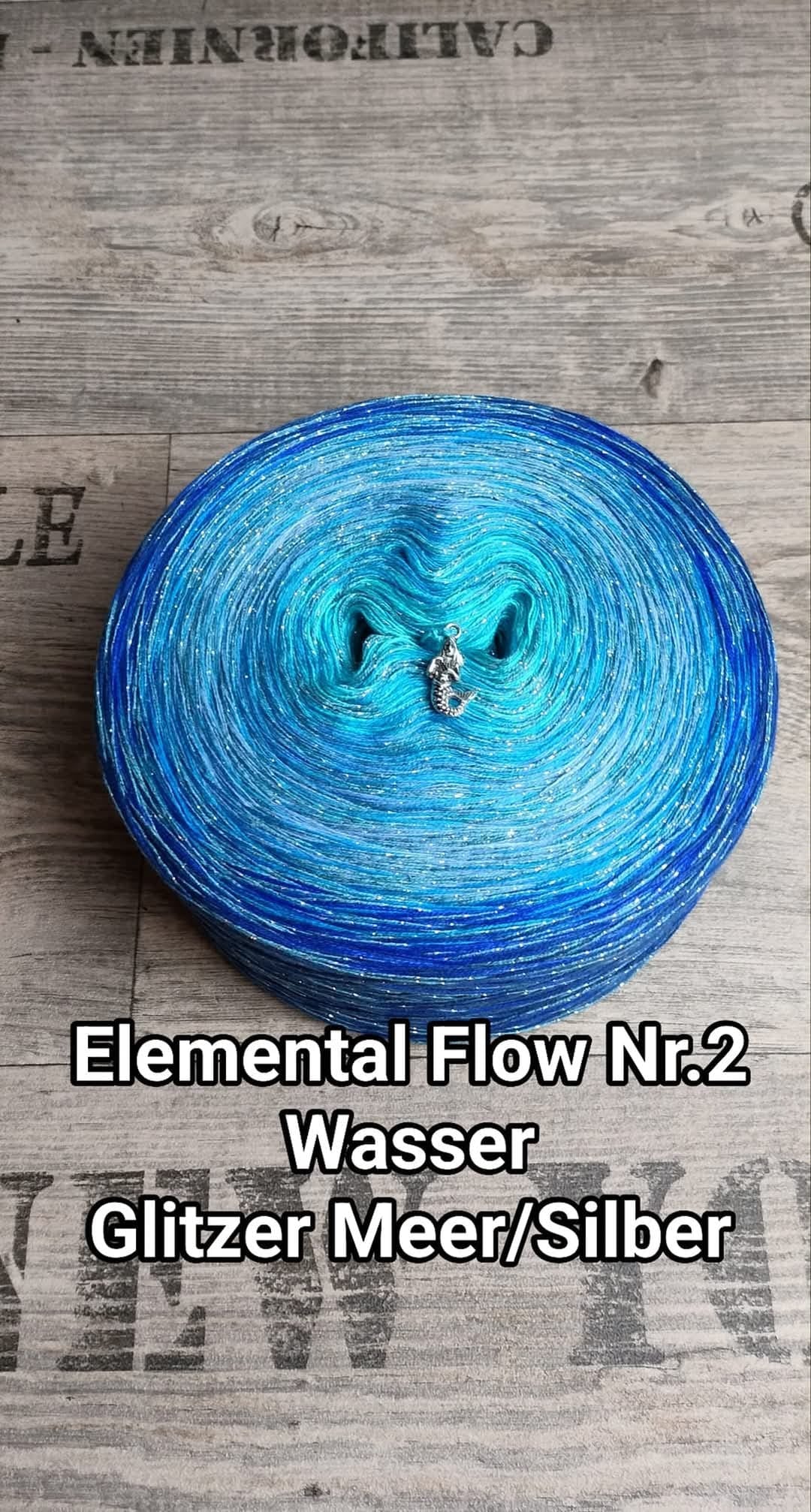 Bobbel "Elemental Flow Nr. 2" Wasser mit Glitzergarn
